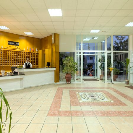 Corali Hotel Tigkaki  Luaran gambar