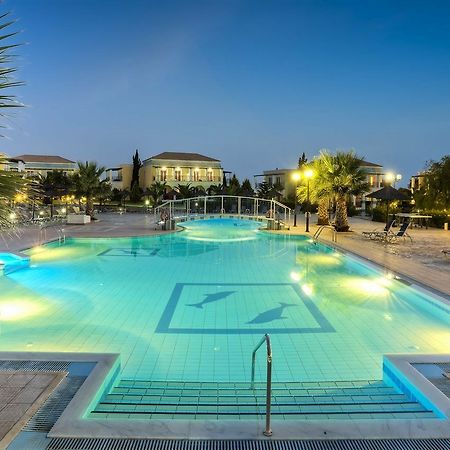 Corali Hotel Tigkaki  Luaran gambar