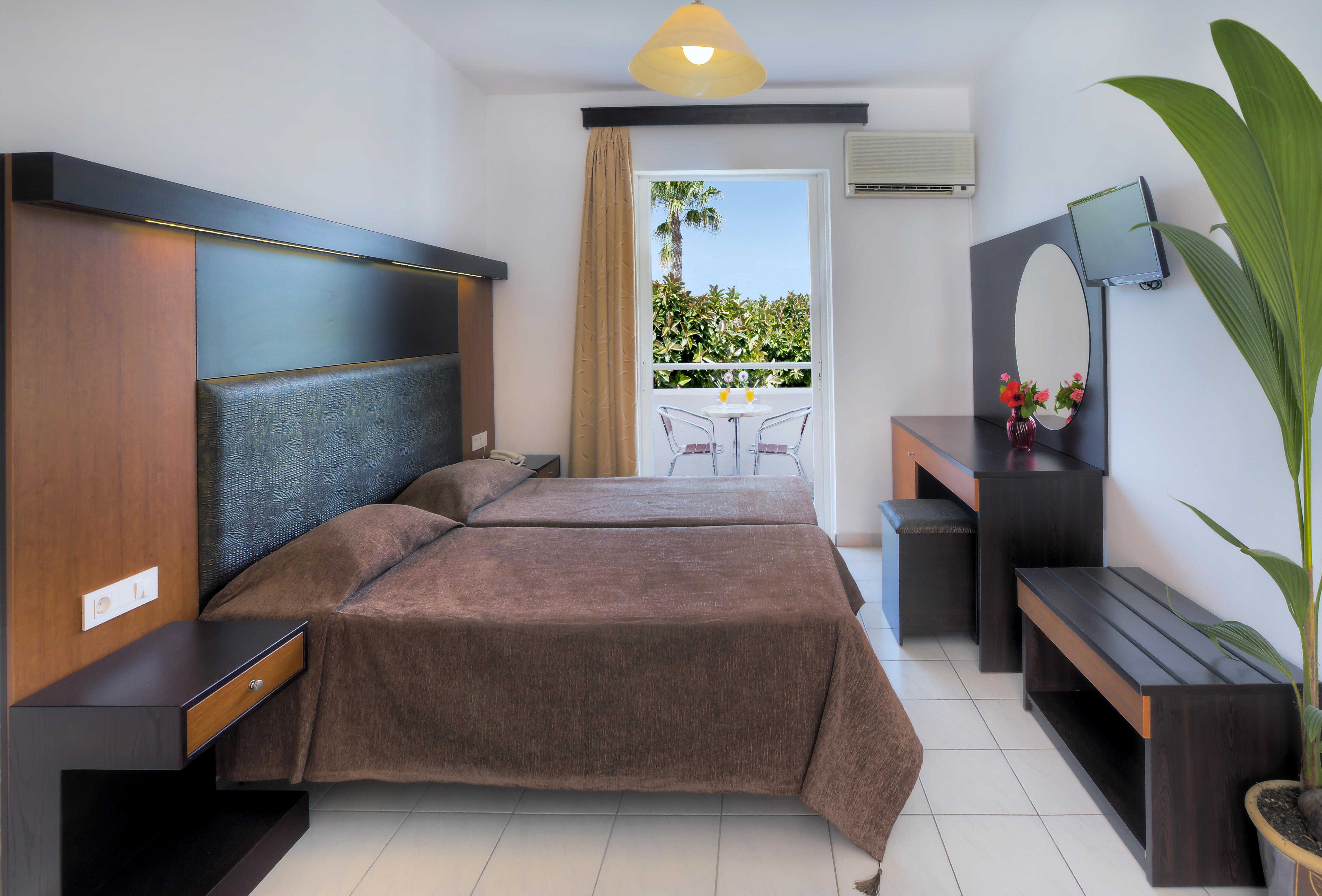 Corali Hotel Tigkaki  Luaran gambar