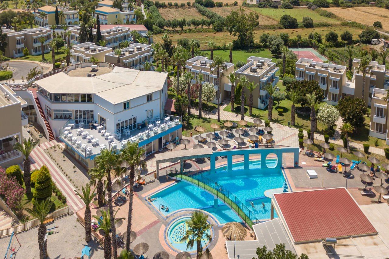 Corali Hotel Tigkaki  Luaran gambar