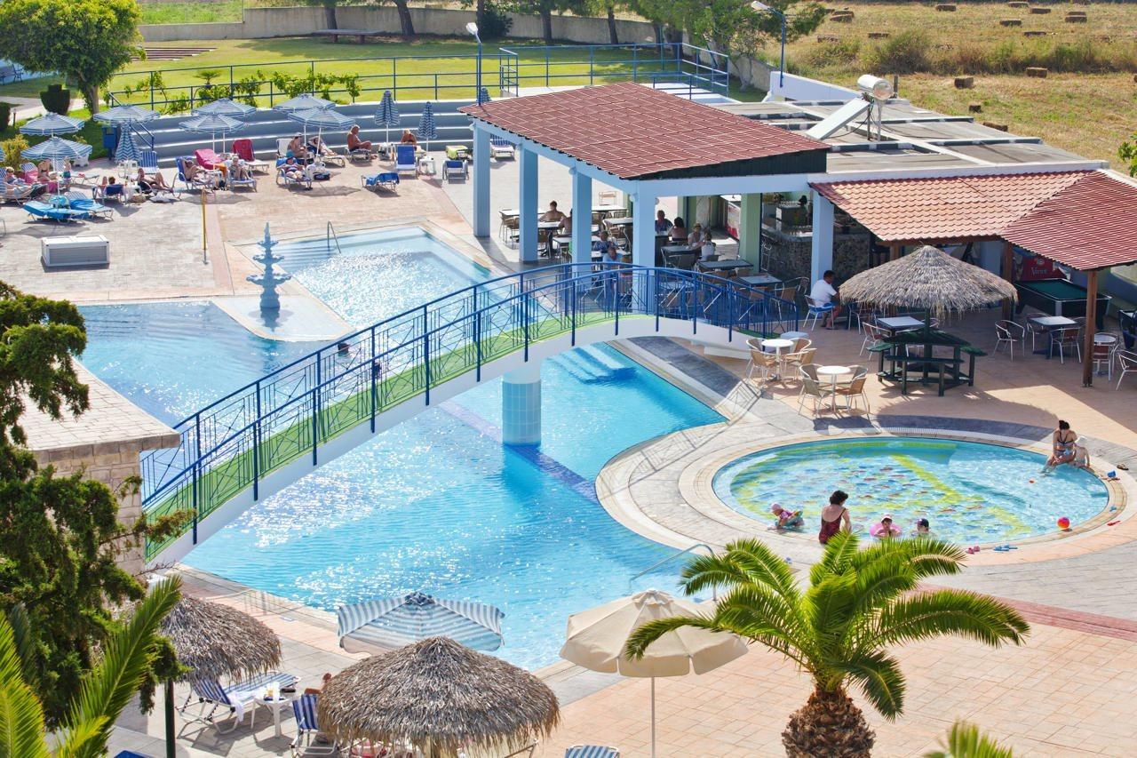 Corali Hotel Tigkaki  Luaran gambar