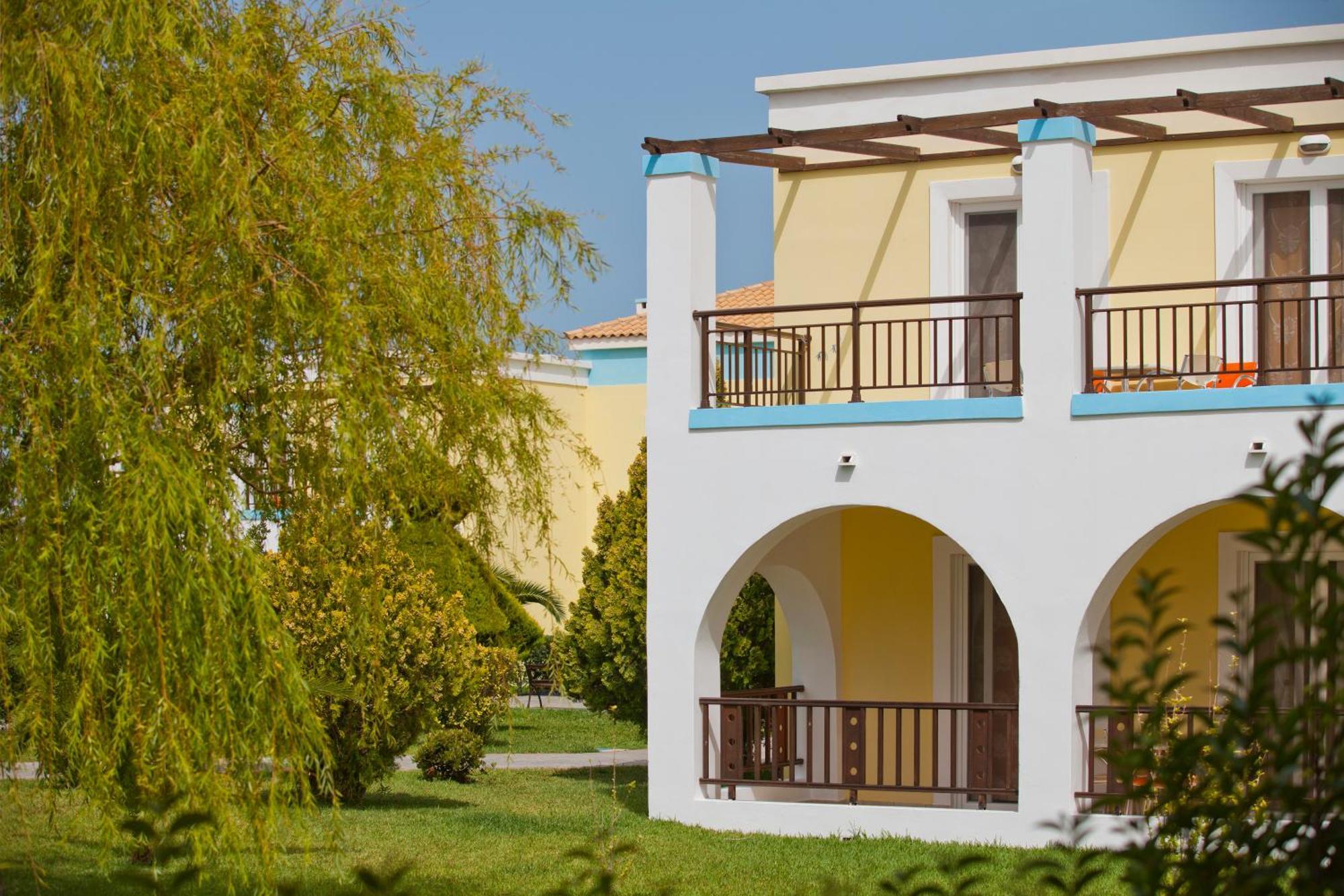 Corali Hotel Tigkaki  Luaran gambar