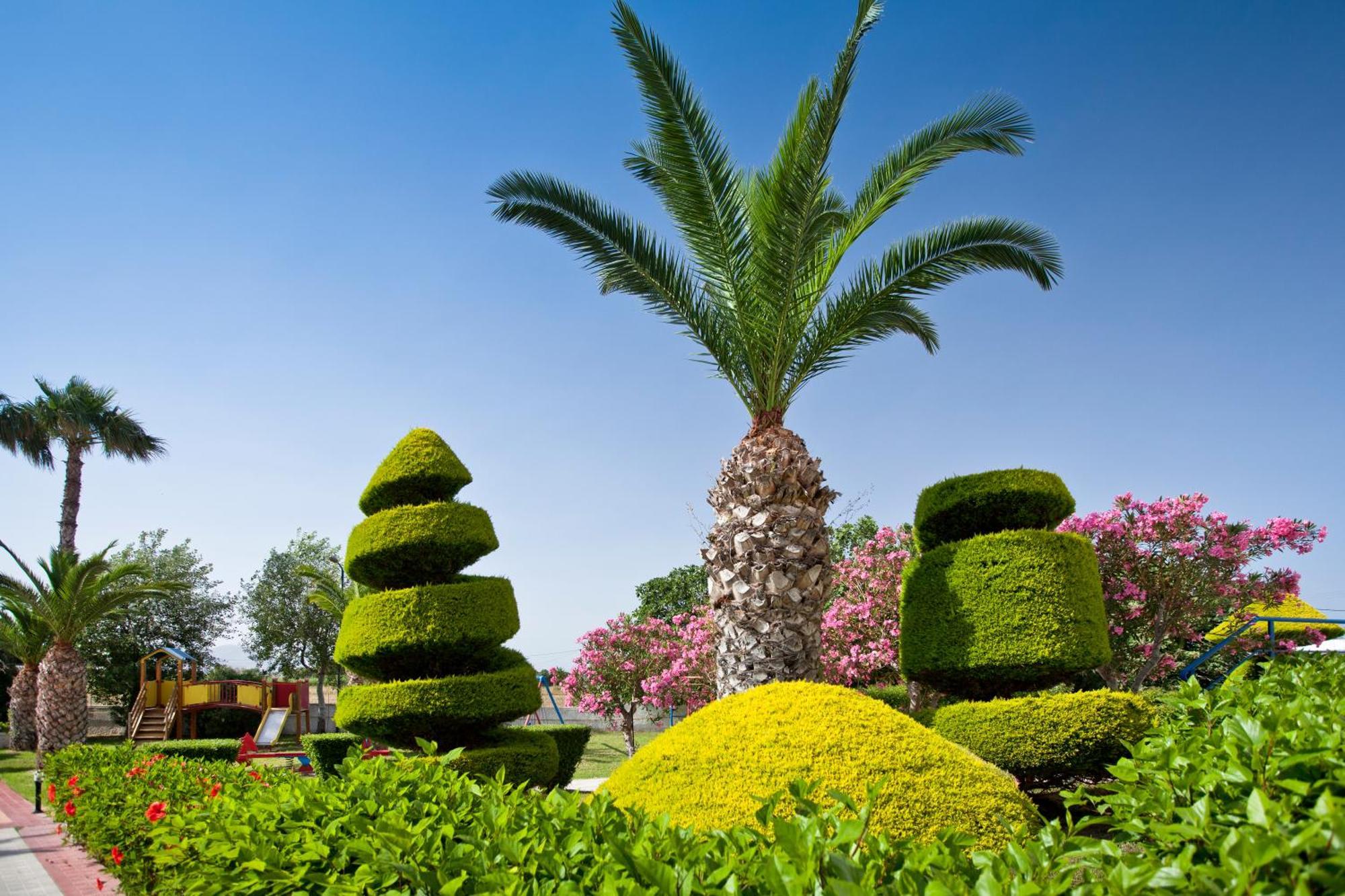 Corali Hotel Tigkaki  Luaran gambar