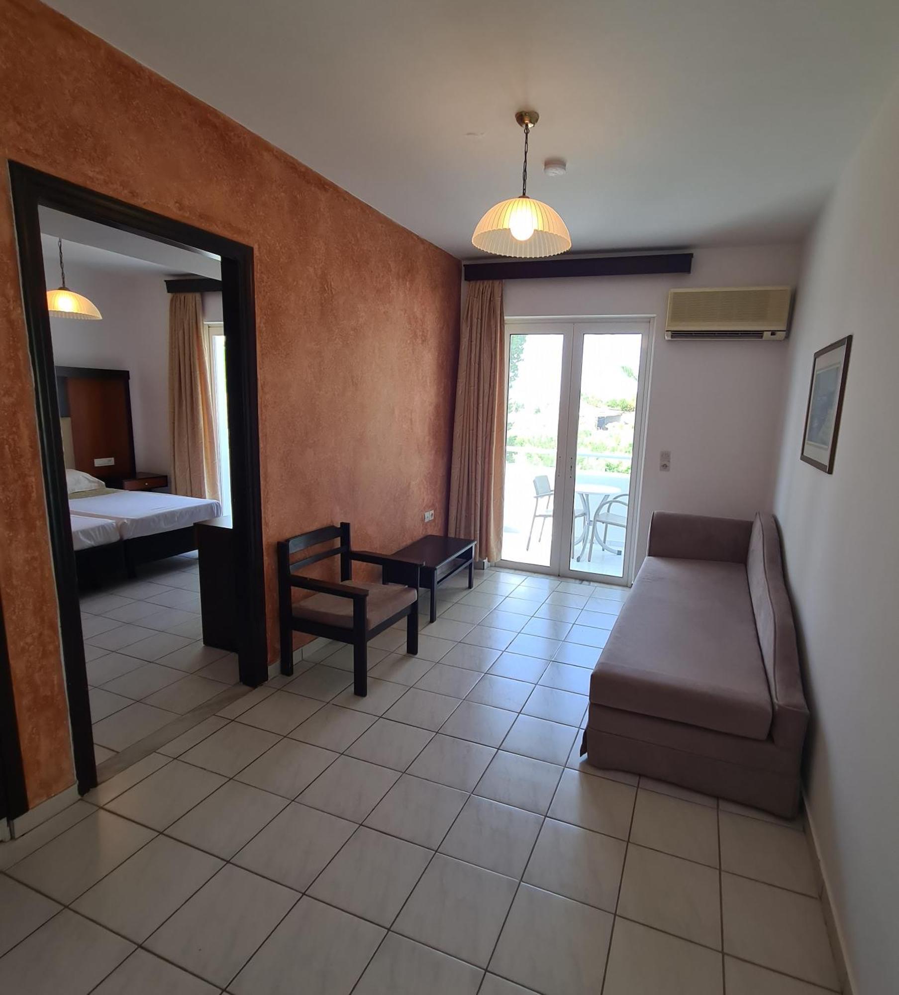 Corali Hotel Tigkaki  Luaran gambar